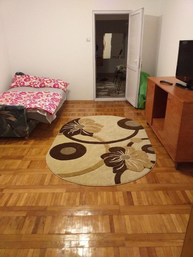 Apartament Nord 1718 Orsova Exterior photo